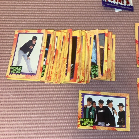 NEW KIDS ON THE BLOCK 1989 Full set of Topps trading cards - Picture 2 of 3